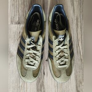 Brand New Adidas Gazelle Green Leather size M6.5/W7.5